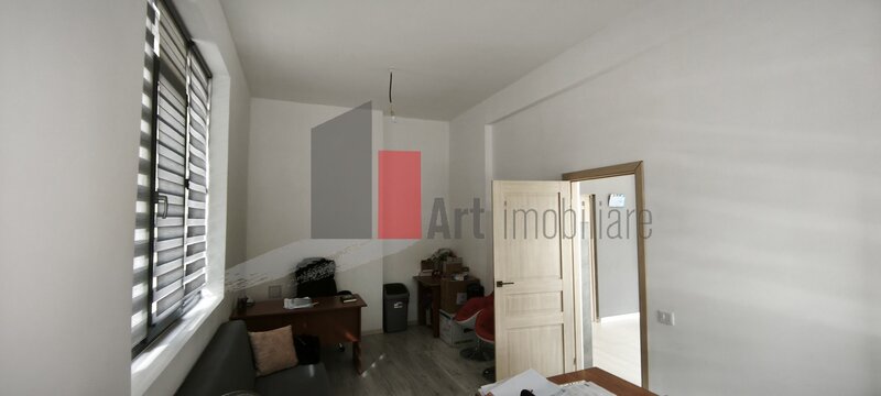 Spatiu usor acomodabil pentru yoga, beauty salon, braserie sau showroom, 143mp